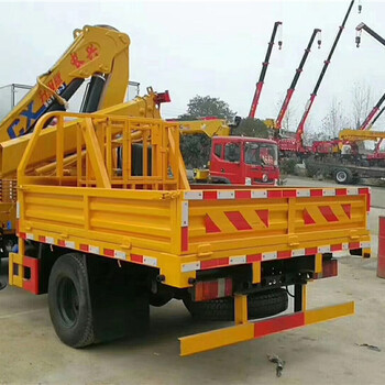 石煤隨車吊與平板車 中國專用汽車制造業(yè)的重要產(chǎn)地與產(chǎn)品概述